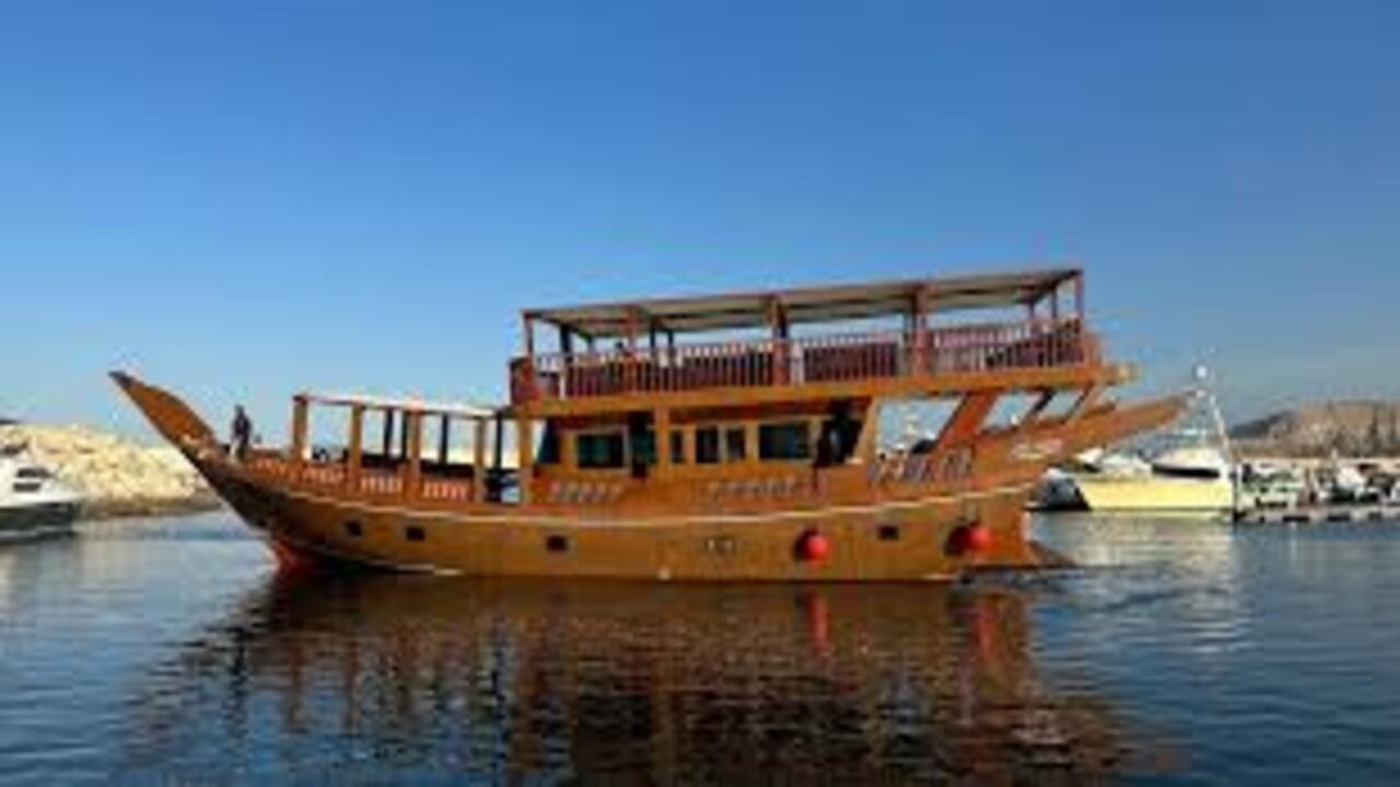 Круиз с традиционна лодка – Dhow Cruise