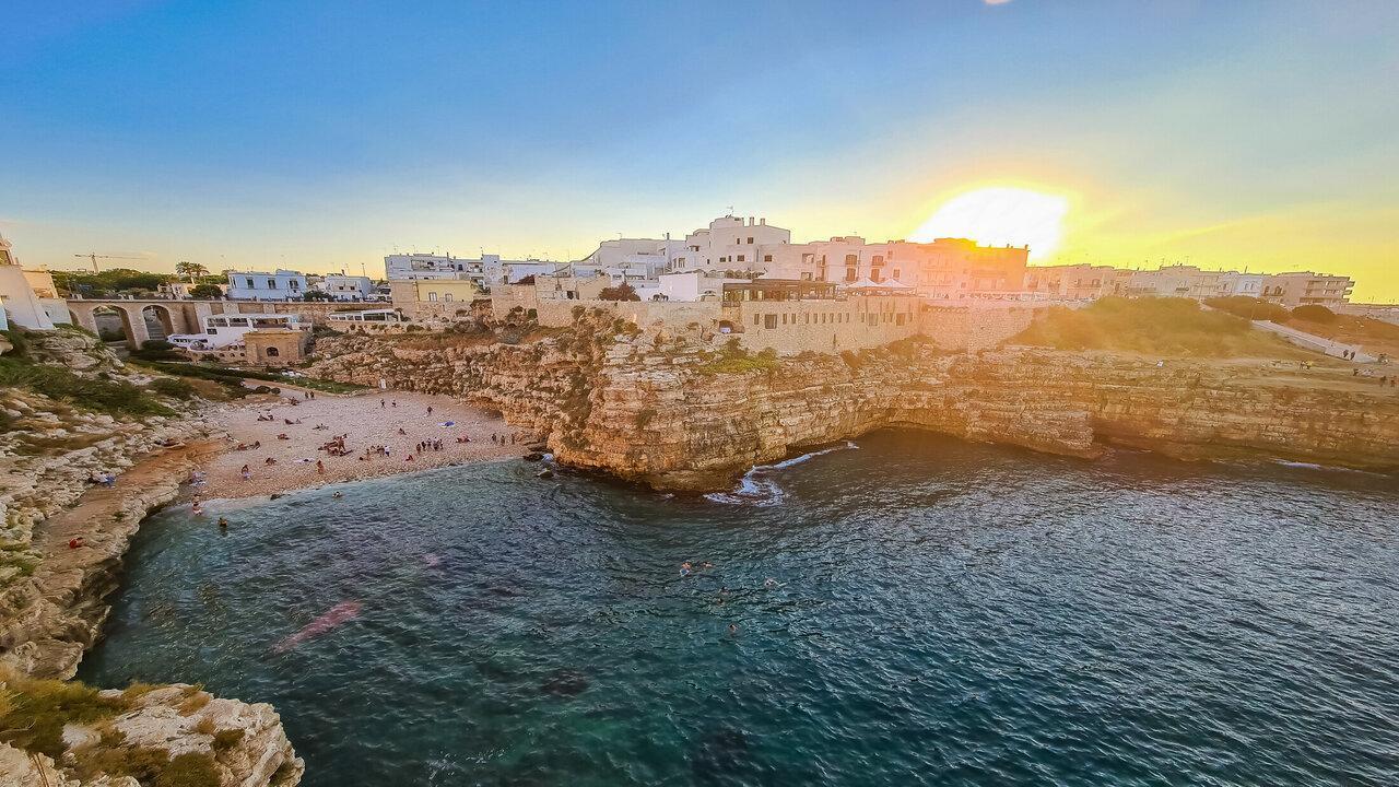 Екскурзия до Полиняно а Маре и Монополи