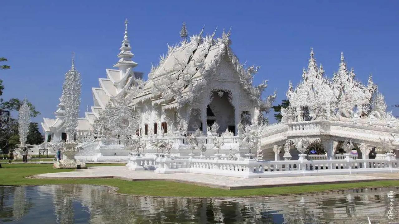 Посещение на Wat Rong Khun (Белият храм) в Чианг Рай