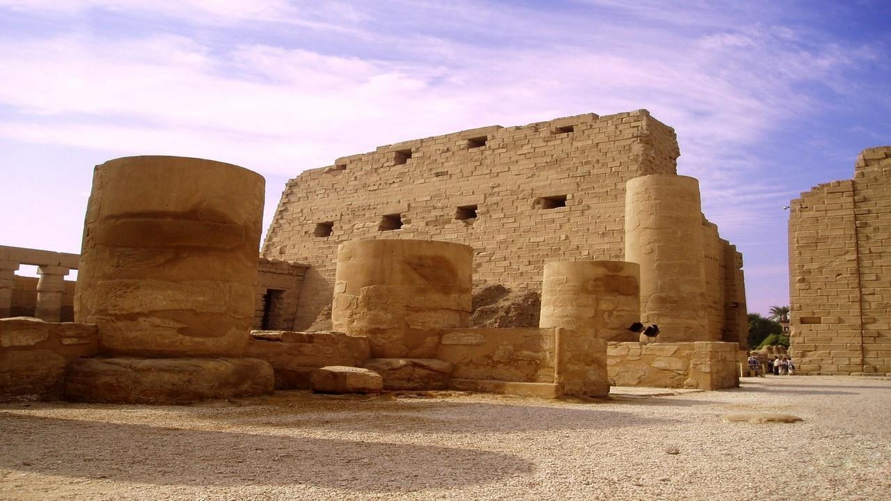 Екскурзия до град Луксор и Карнак - храмът на Хатшепсут и долината на царете