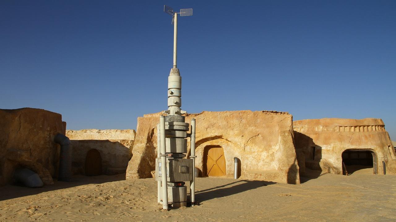 Разходка/сафари с 4х4 автомобил до пустинята Сахара с разглеждане на декорите на филма Междузвездни