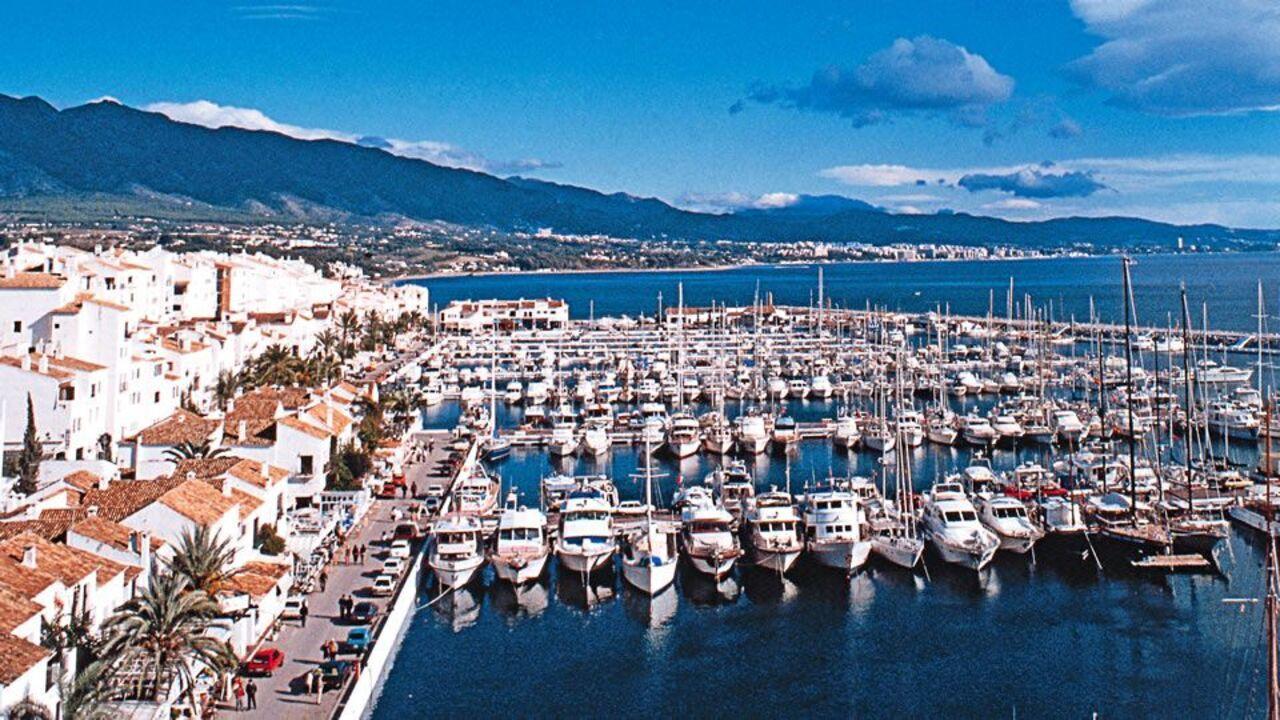 Целодневна екскурзия до Гибралтар и пристанището Puerto Banus в Марбея