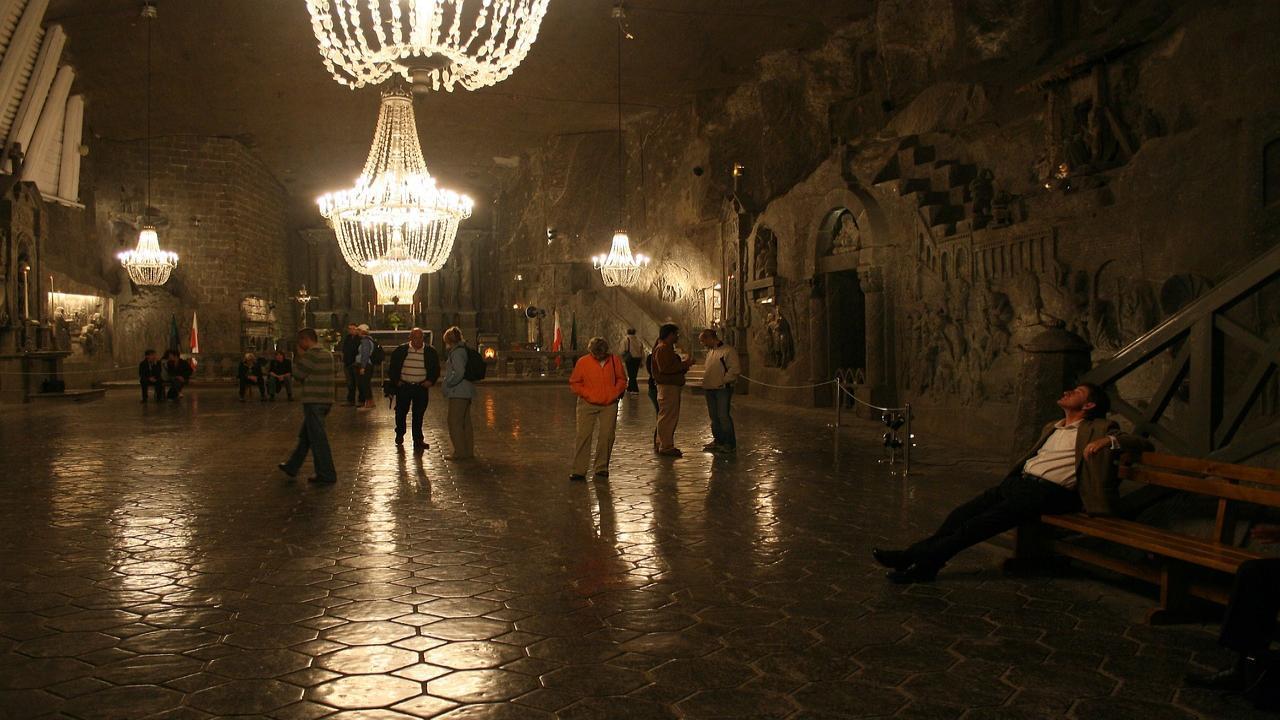 Екскурзия до Солна мина Величка с вкл. входна такса