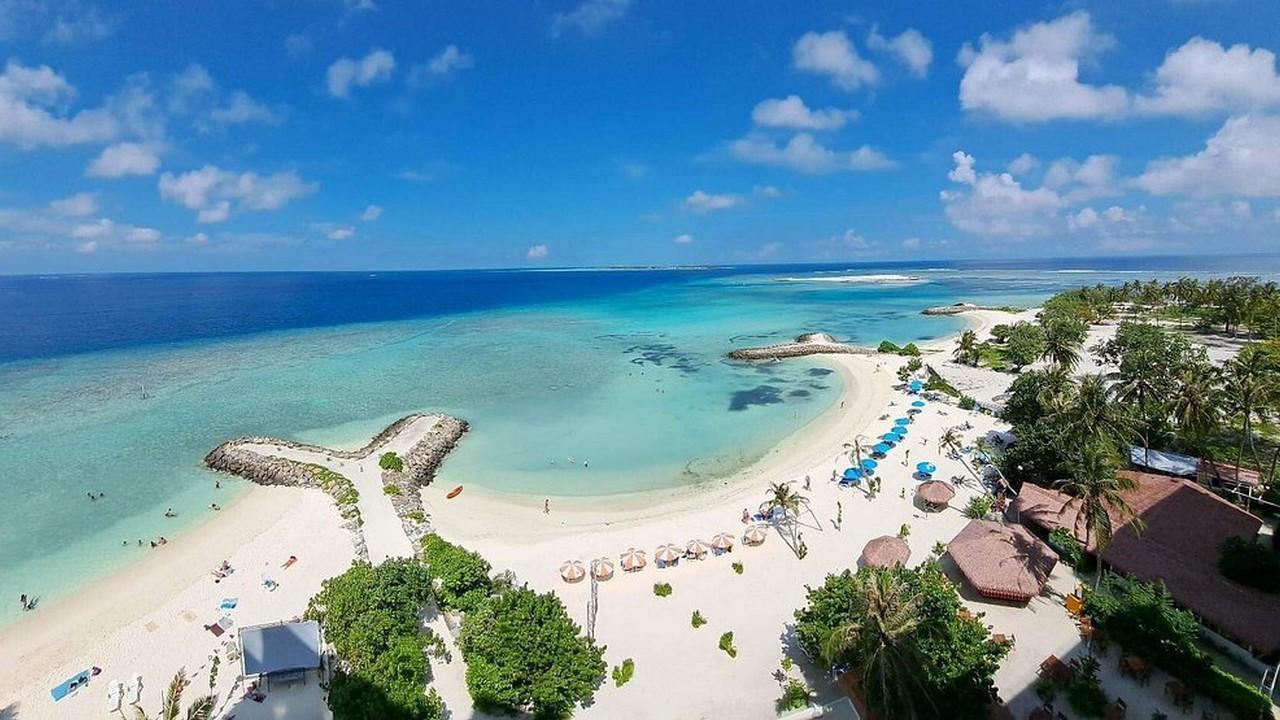 KAANI PALM BEACH