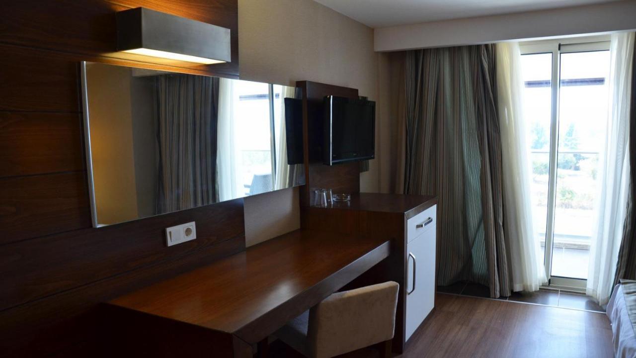 Holiday City Hotel 4* - изглед 5 - Ekvator.bg