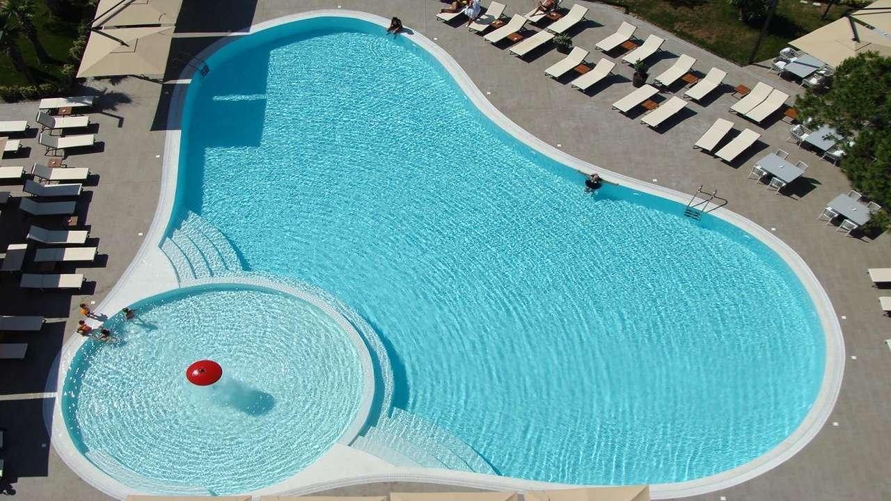 SUPREME HOTEL DURRES 5* - изглед 2 - Ekvator.bg
