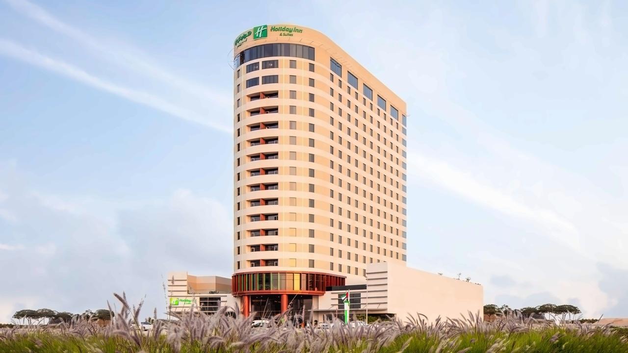 Holiday Inn and Suites Dubai Science Park