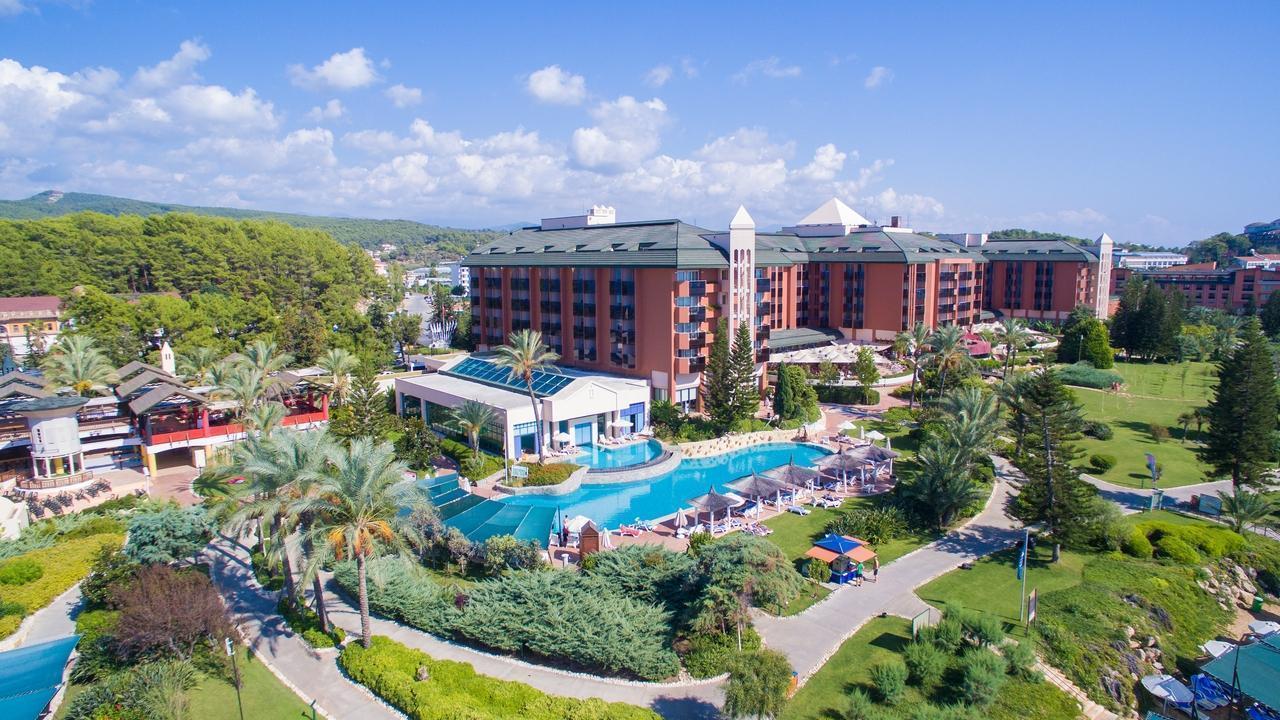 AQI Pegasos Resort