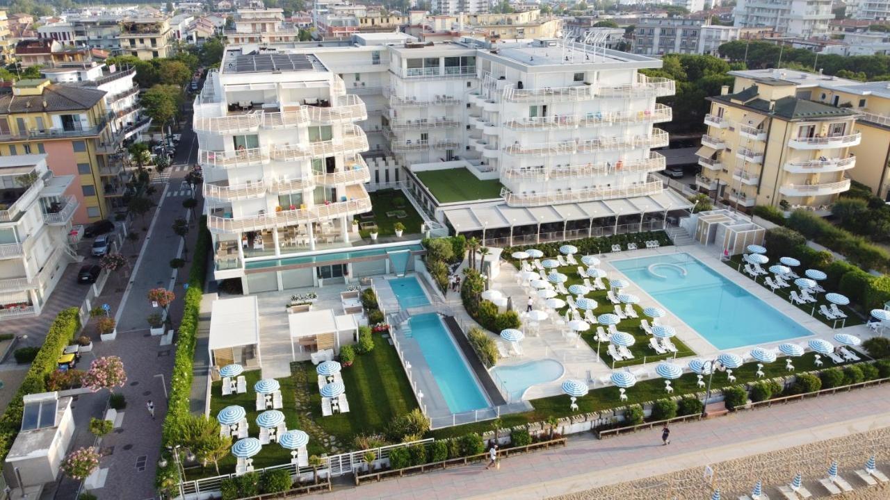 Hotel Le Soleil или подобен