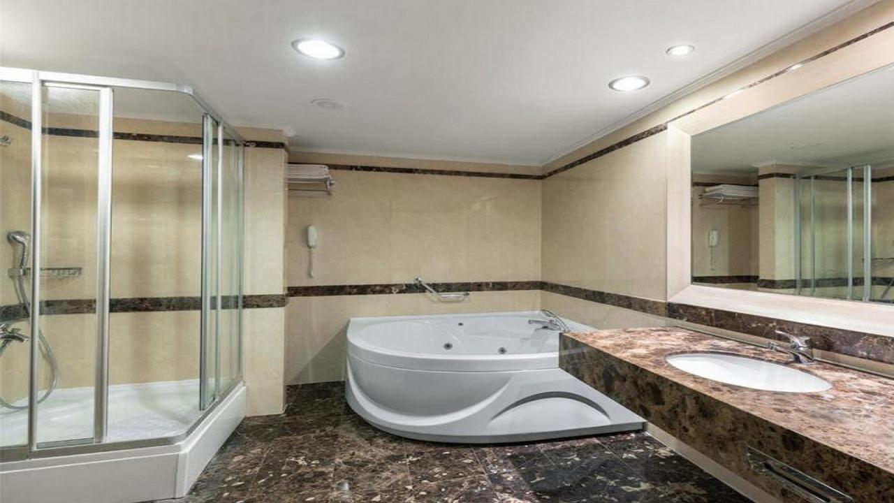 Paloma Perissia #8 Paloma Perissia #8