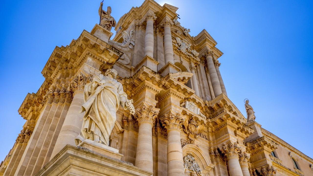 Нова Година 2026 в Сицилия - Катания