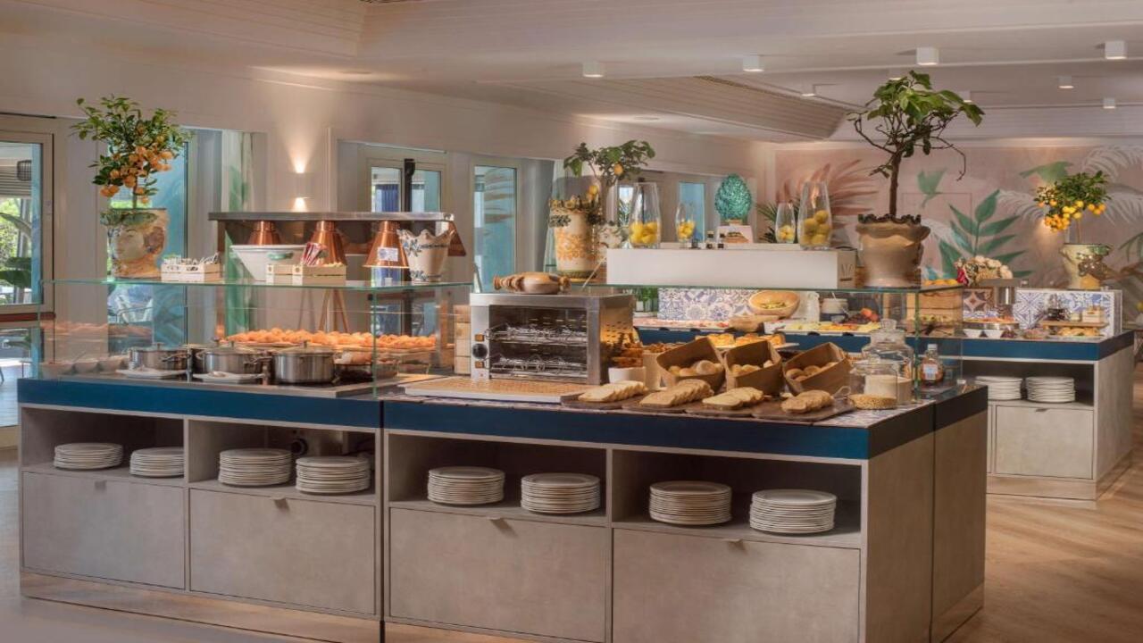 NH PARCO DEGLI ARAGONESI #10 NH PARCO DEGLI ARAGONESI #10