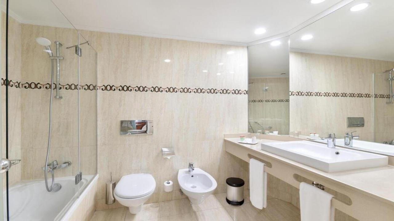 Alexandre Hotel Gala - снимка 3