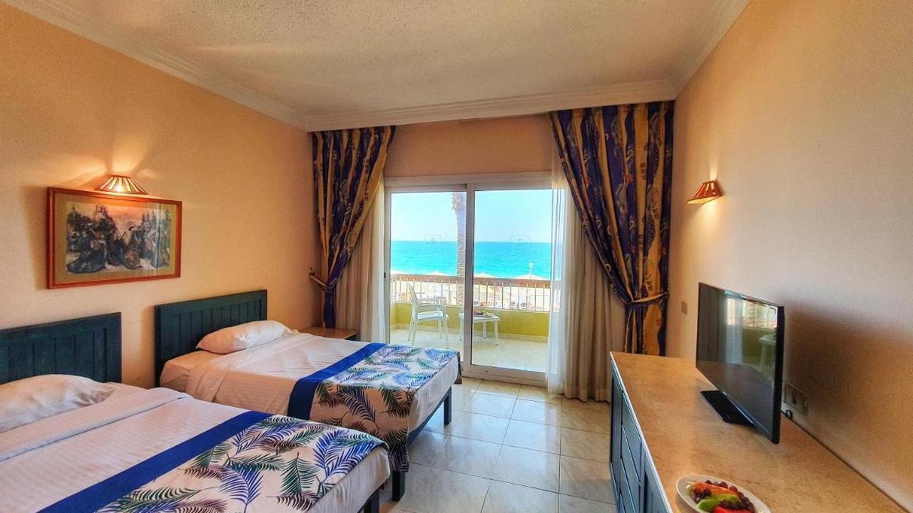 Palm Beach Resort Standard #4 Palm Beach Resort Standard #4