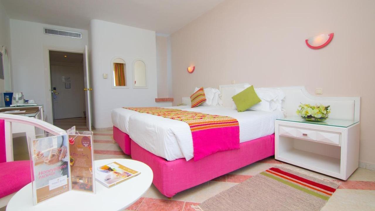 Golden Tulip Taj Sultan Premium #4 Golden Tulip Taj Sultan Premium #4