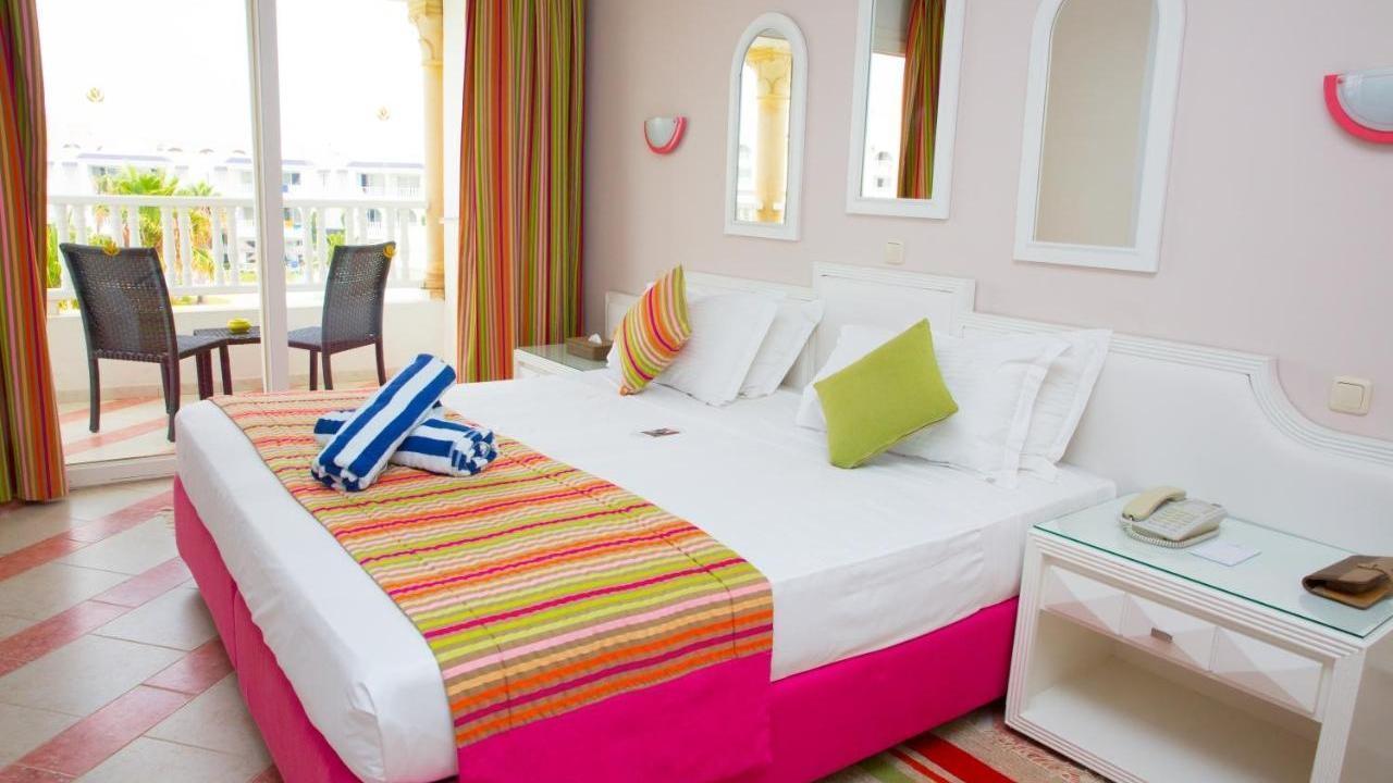 Golden Tulip Taj Sultan Premium #3 Golden Tulip Taj Sultan Premium #3