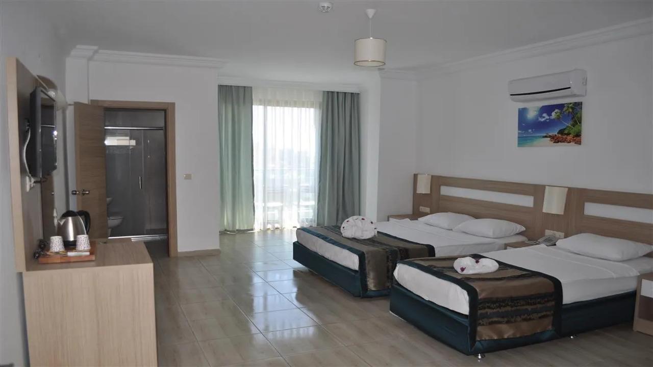 Green Life Hotel - снимка 11