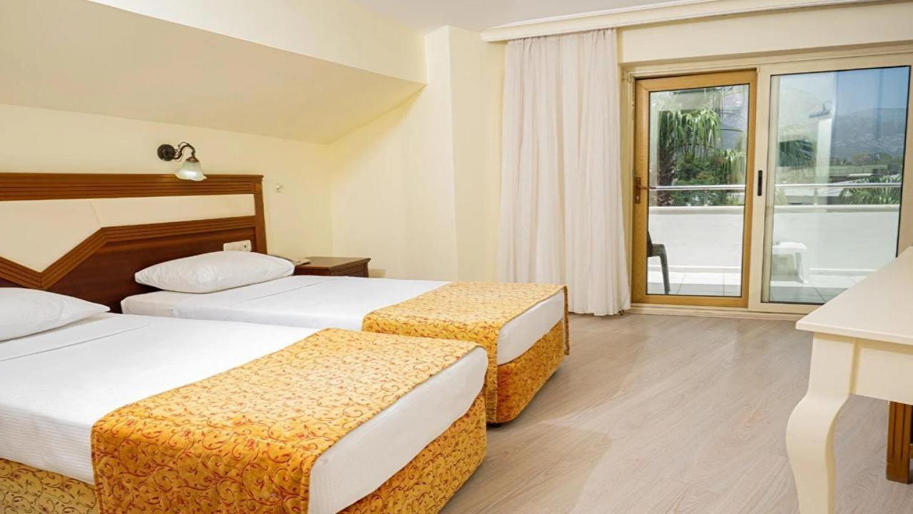 Valeri Beach Hotel #2 Valeri Beach Hotel #2