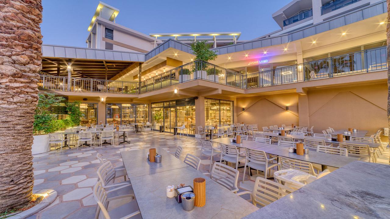 Seven Seas Palmeras Bay - снимка 16