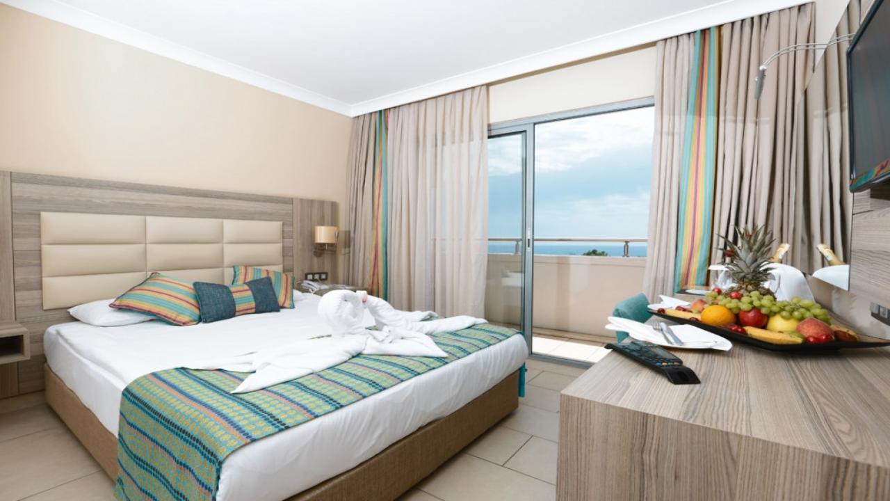 Insula Resort Superior  EXCLUSIVE - снимка 10