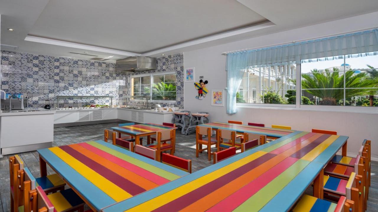 Rubi Platinum Spa Resort and Suites 5* - снимка 2