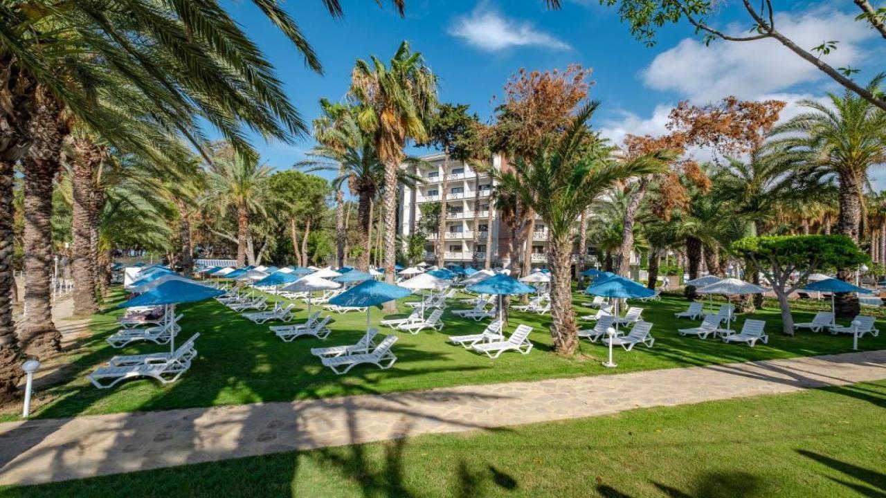 Utopia Resort and Residence - снимка 4