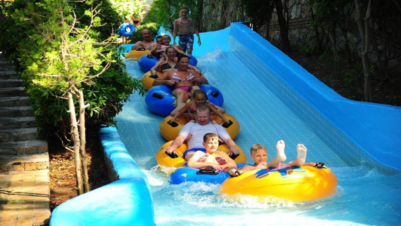 UTOPIA WORLD - снимка 8