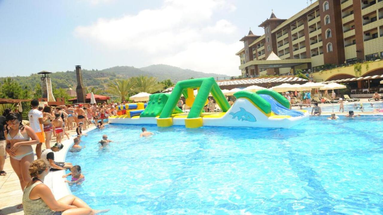 UTOPIA WORLD - снимка 16