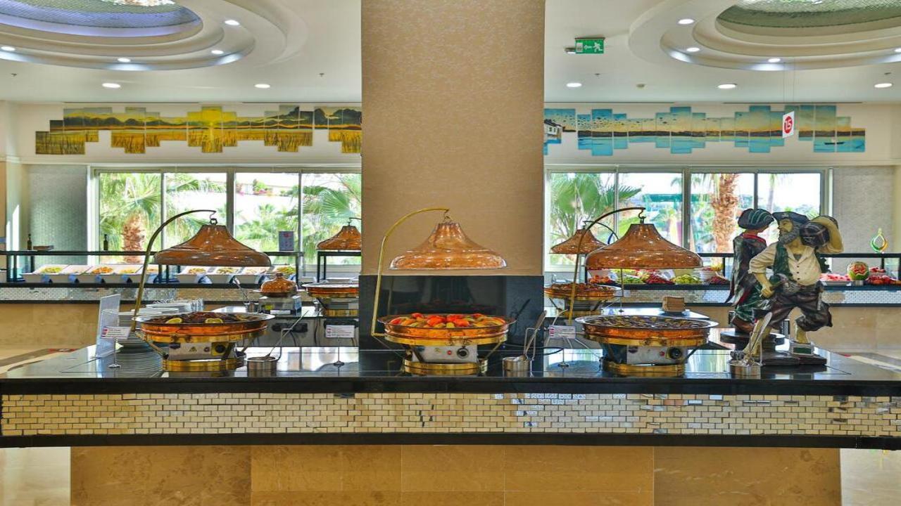 Crystal Sunset Luxury Resort - снимка 8