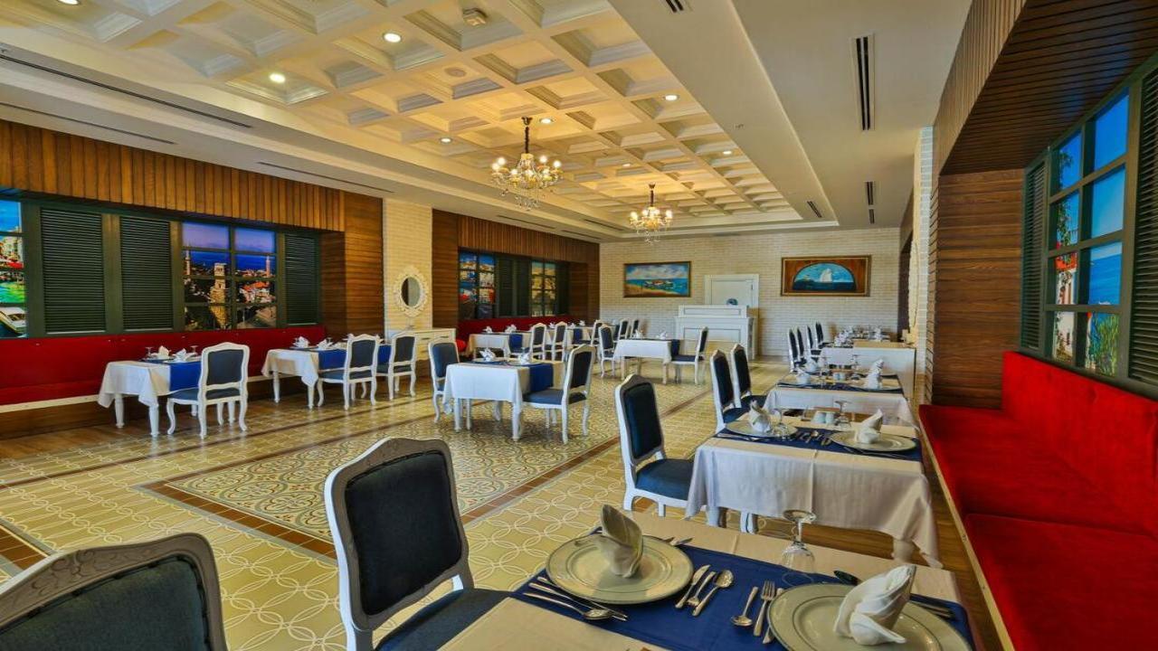 Crystal Sunset Luxury Resort - снимка 4