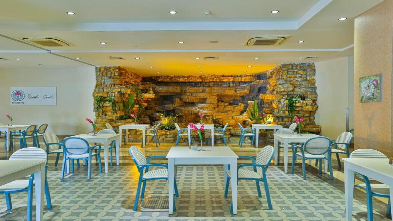 Crystal Sunset Luxury Resort - снимка 5