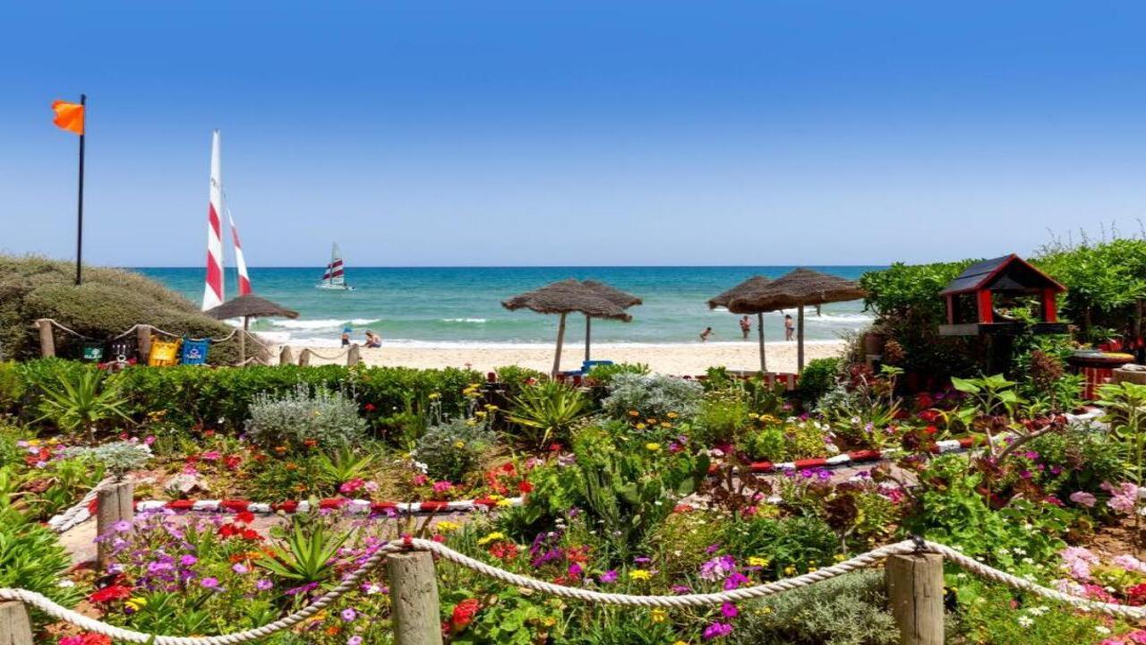 Tui Magic Life Africana Lux - снимка 1 Tui Magic Life Africana Lux - снимка 1