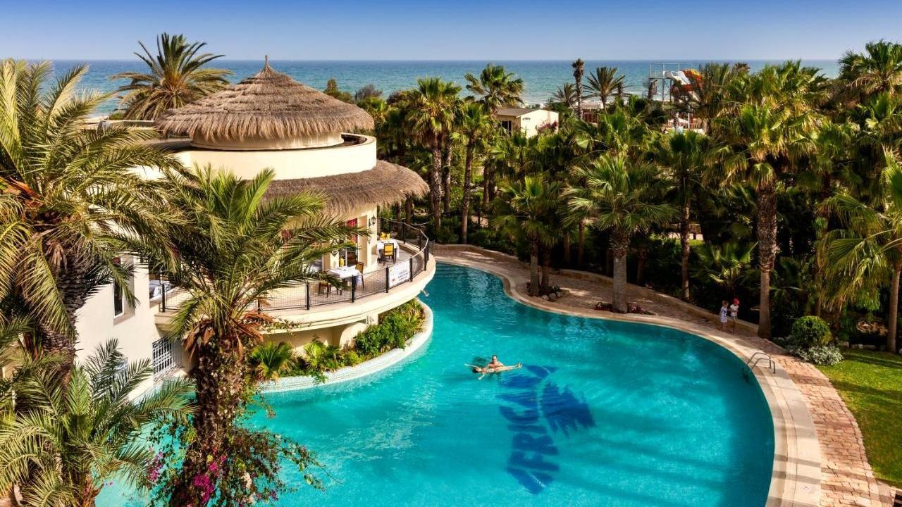 Почивка Tui Magic Life Africana Lux -