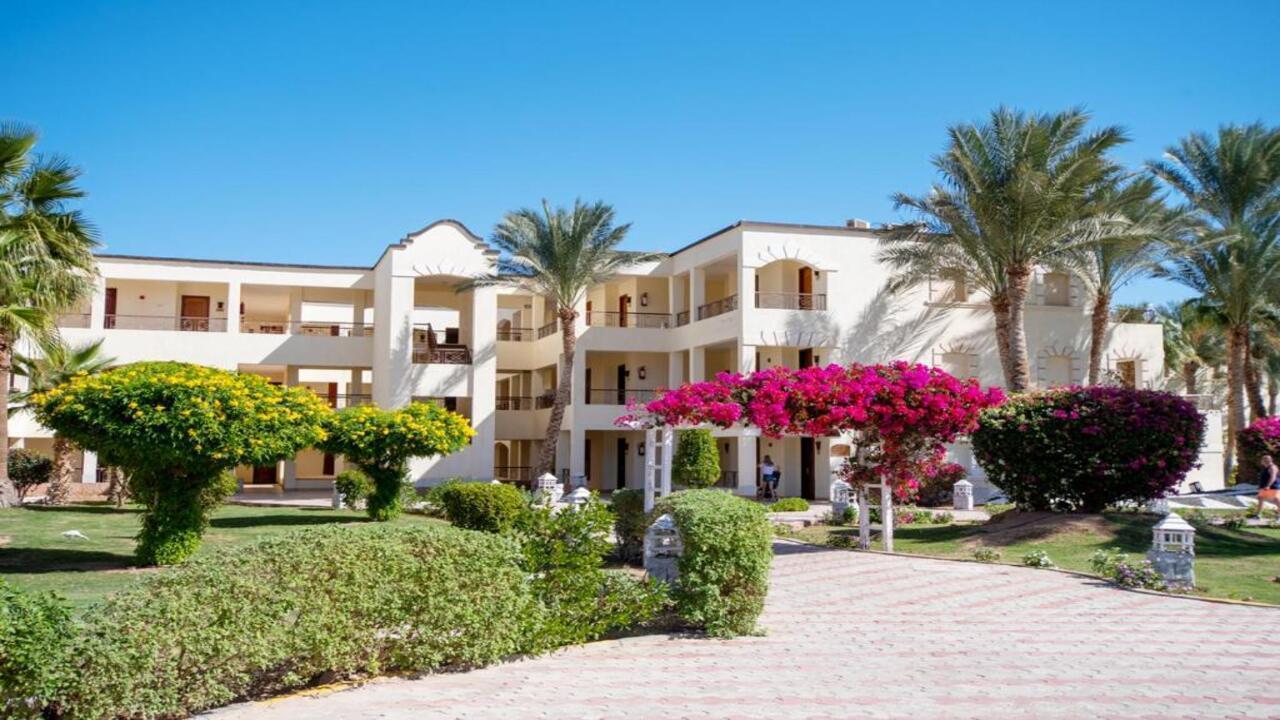 Regency Plaza Aquapark Resort