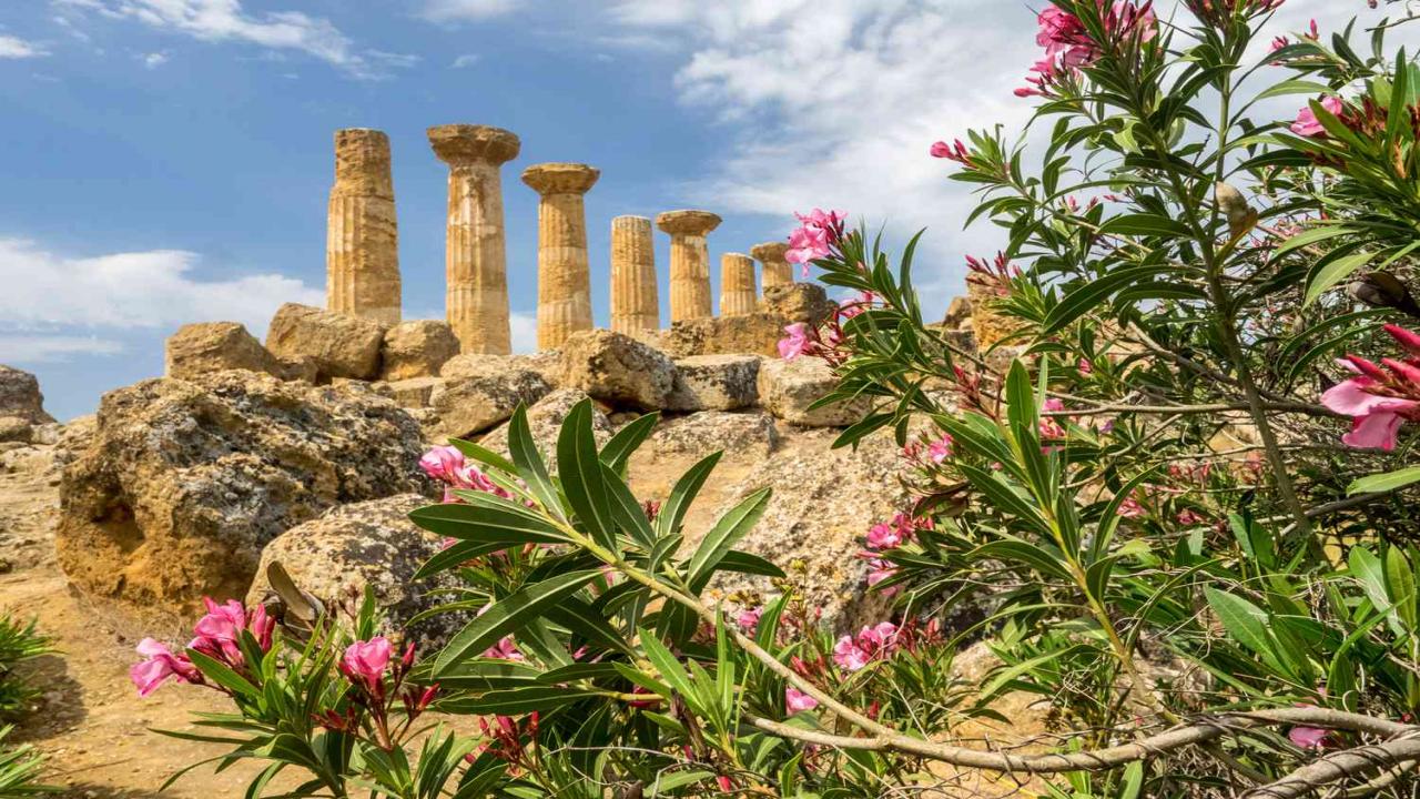 Най-красивите плажове на Сицилия - Athena Resort Village 4* на All Inclusive Soft, полет от София