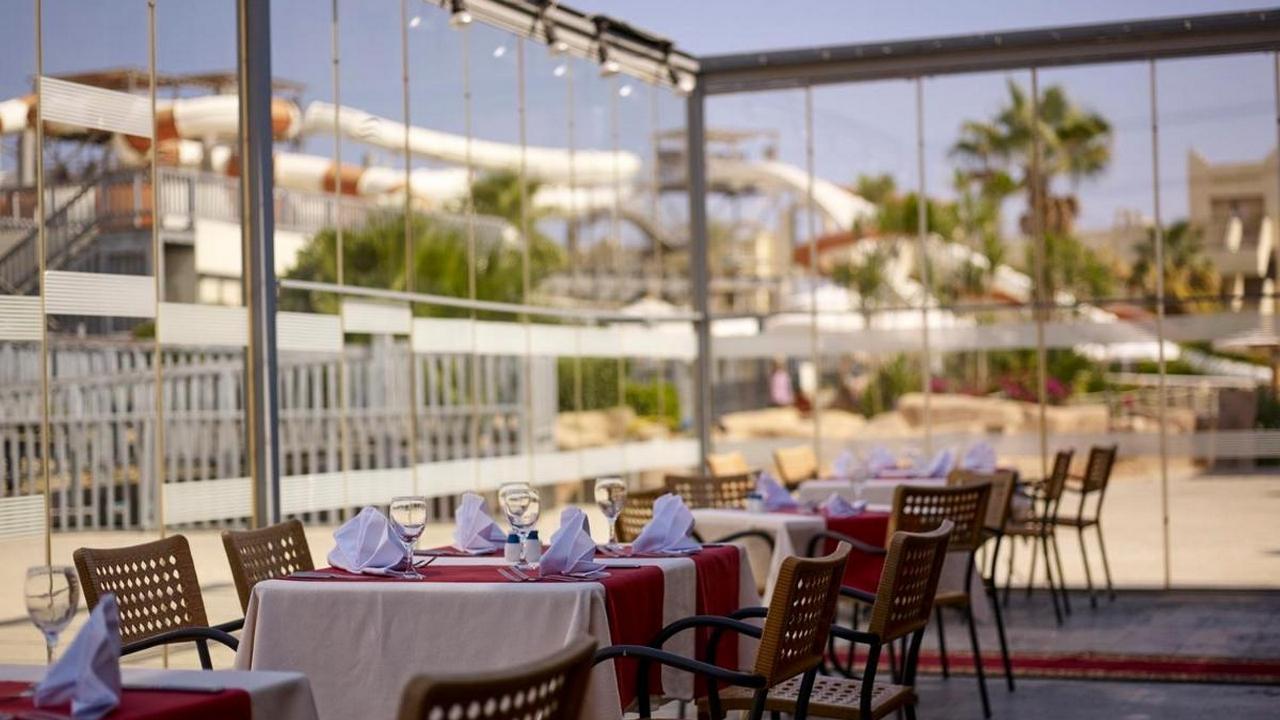 Coral Sea Water World Resort #7 Coral Sea Water World Resort #7