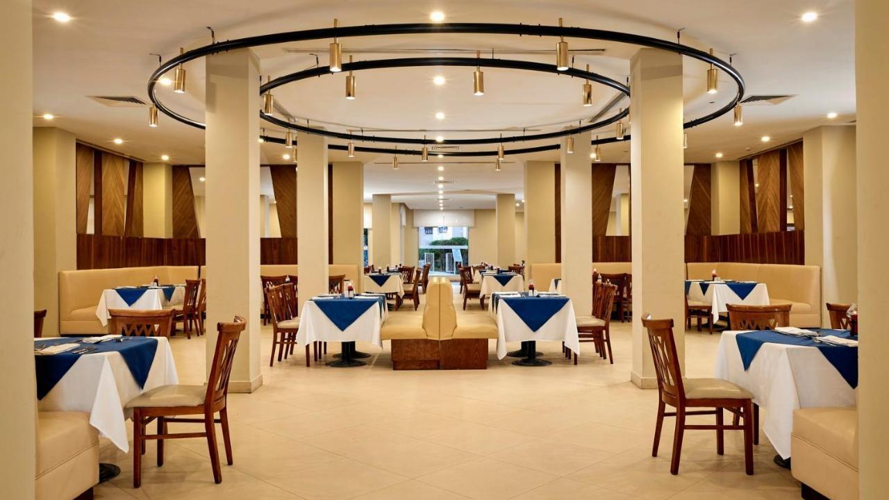 Coral Sea Water World Resort #5 Coral Sea Water World Resort #5