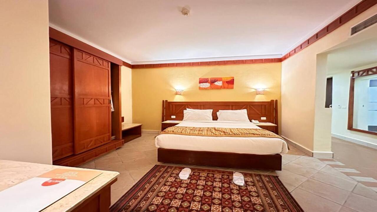 Romance Regency Club - Adults Only - снимка 2