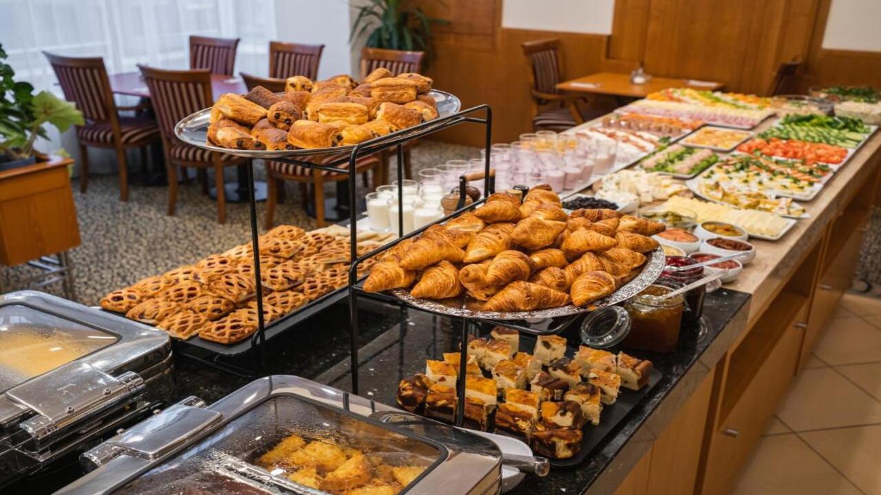 Ramada Prague City Center #7 Ramada Prague City Center #7