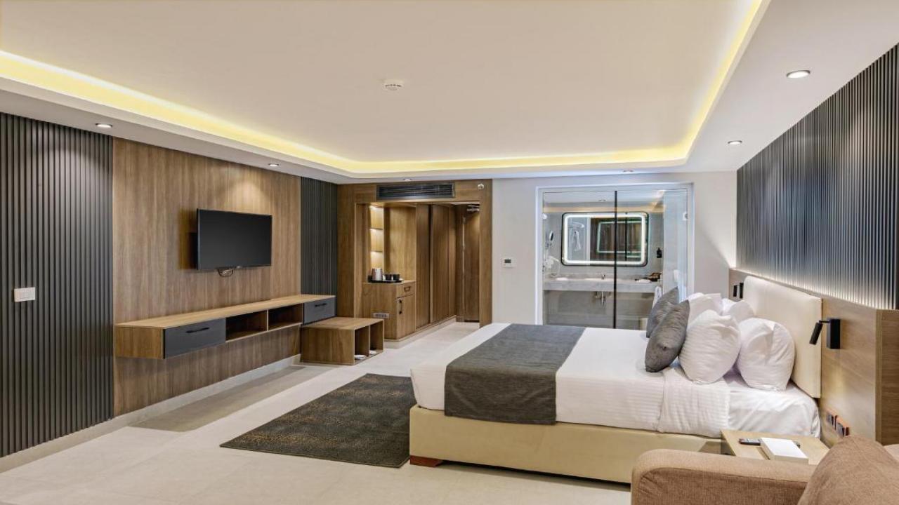 Rewaya Majestic Resort - снимка 5