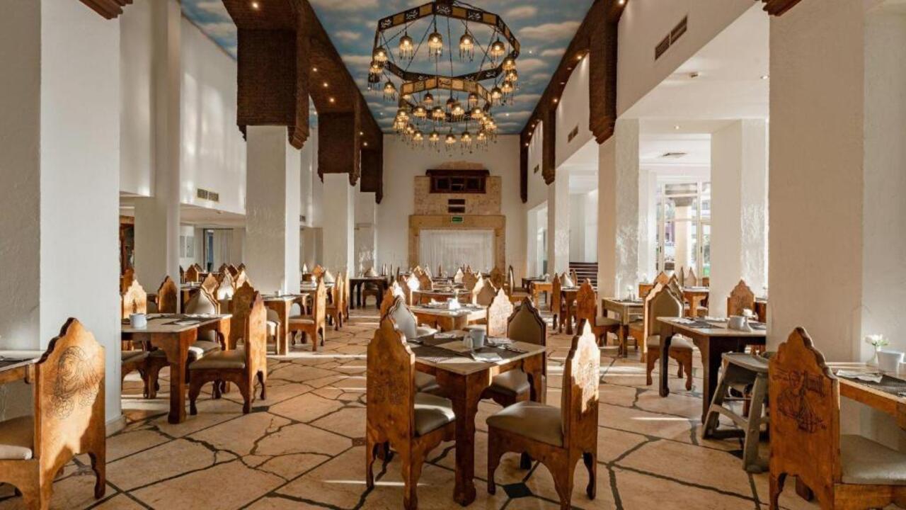 Sunny Days El Palacio Resort Spa Standard #9 Sunny Days El Palacio Resort Spa Standard #9