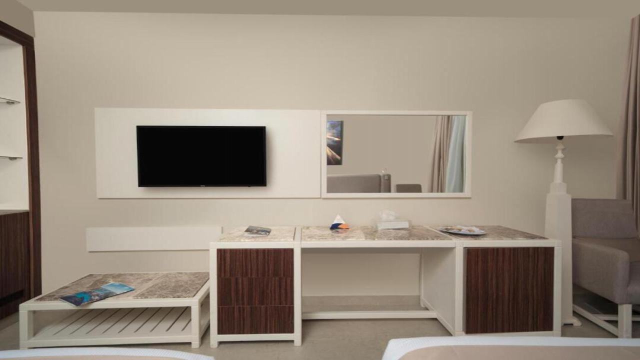 Sunny Days El Palacio Resort Spa Standard #7 Sunny Days El Palacio Resort Spa Standard #7