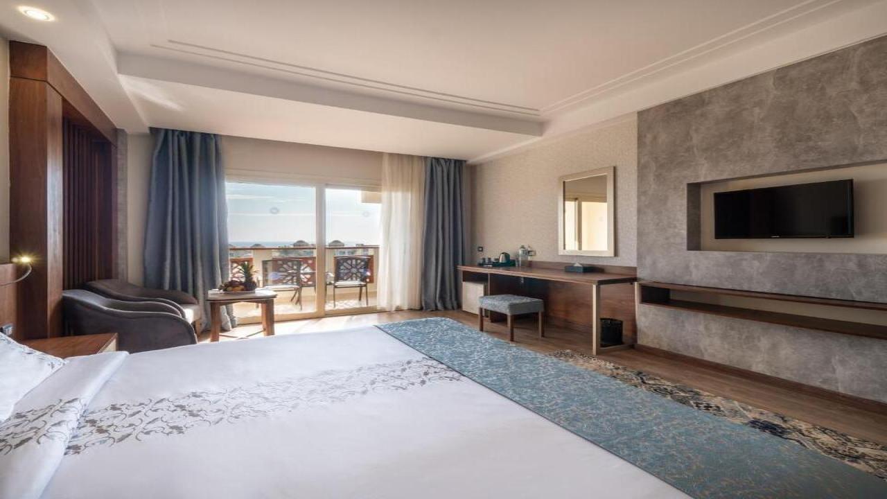 Serenity Alpha Beach - снимка 8