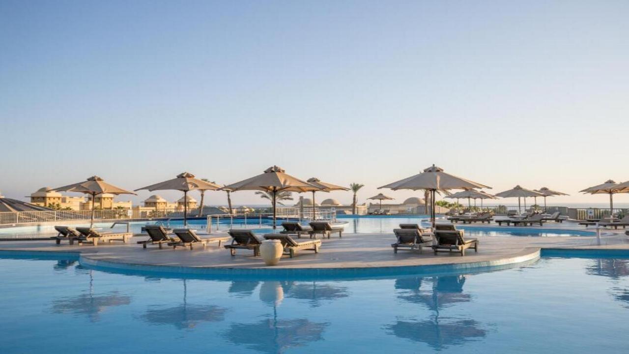 Serenity Alpha Beach - снимка 1