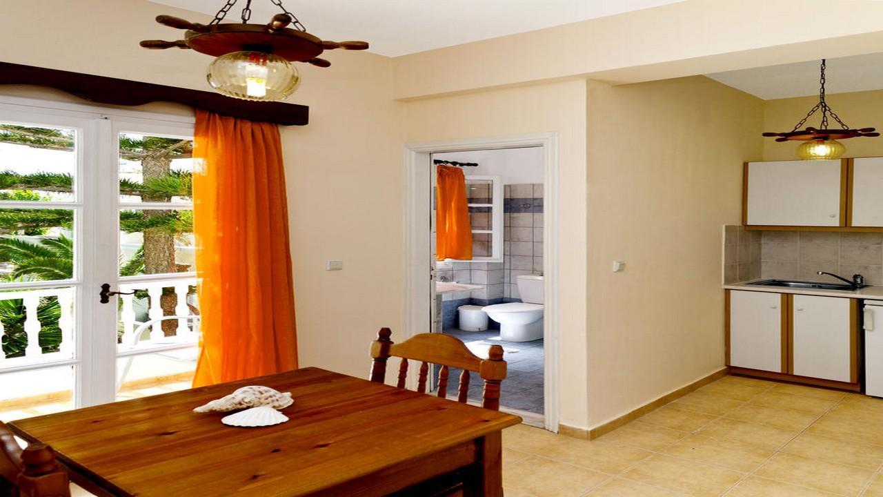 Dolphin Apartments 3* - изглед 6 - Ekvator.bg