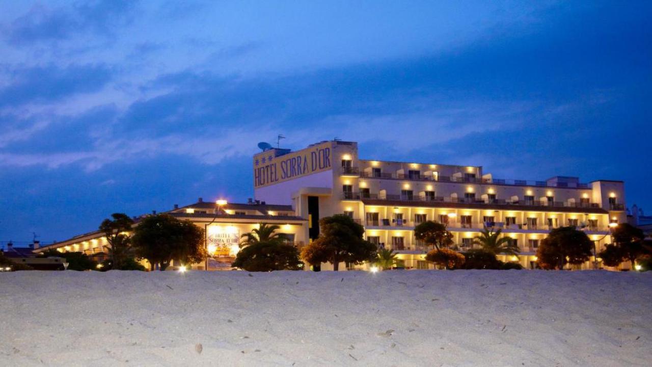 Hotel Ibersol Sorra d’Or 3* - Тайните на Каталуния - настаняване в Коста Брава - полет от Варна 29.09 и 13.10 - изглед 18 - Ekvator.bg Hotel Ibersol Sorra d’Or 3* - Тайните на Каталуния - настаняване в Коста Брава - полет от Варна 29.09 и 13.10 - изглед 18