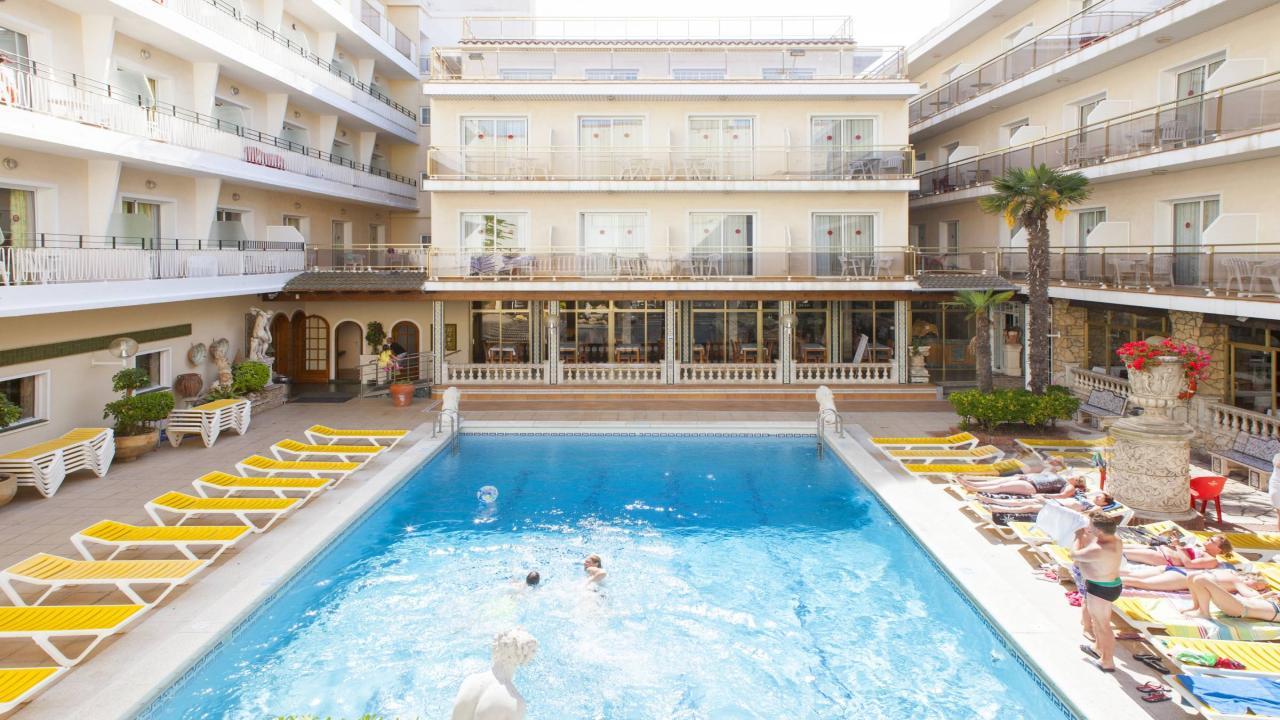 Hotel Ibersol Sorra d’Or 3* - Тайните на Каталуния - настаняване в Коста Брава - полет от Варна 29.09 и 13.10 - изглед 3 - Ekvator.bg Hotel Ibersol Sorra d’Or 3* - Тайните на Каталуния - настаняване в Коста Брава - полет от Варна 29.09 и 13.10 - изглед 3