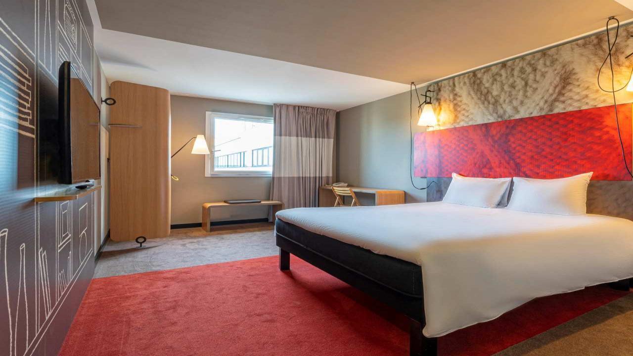 Ibis Paris Pantin Eglise - снимка 5