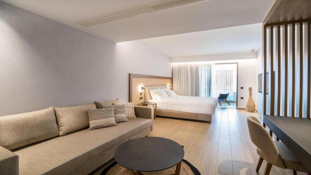 Akasha Beach Hotel and Spa - снимка 13