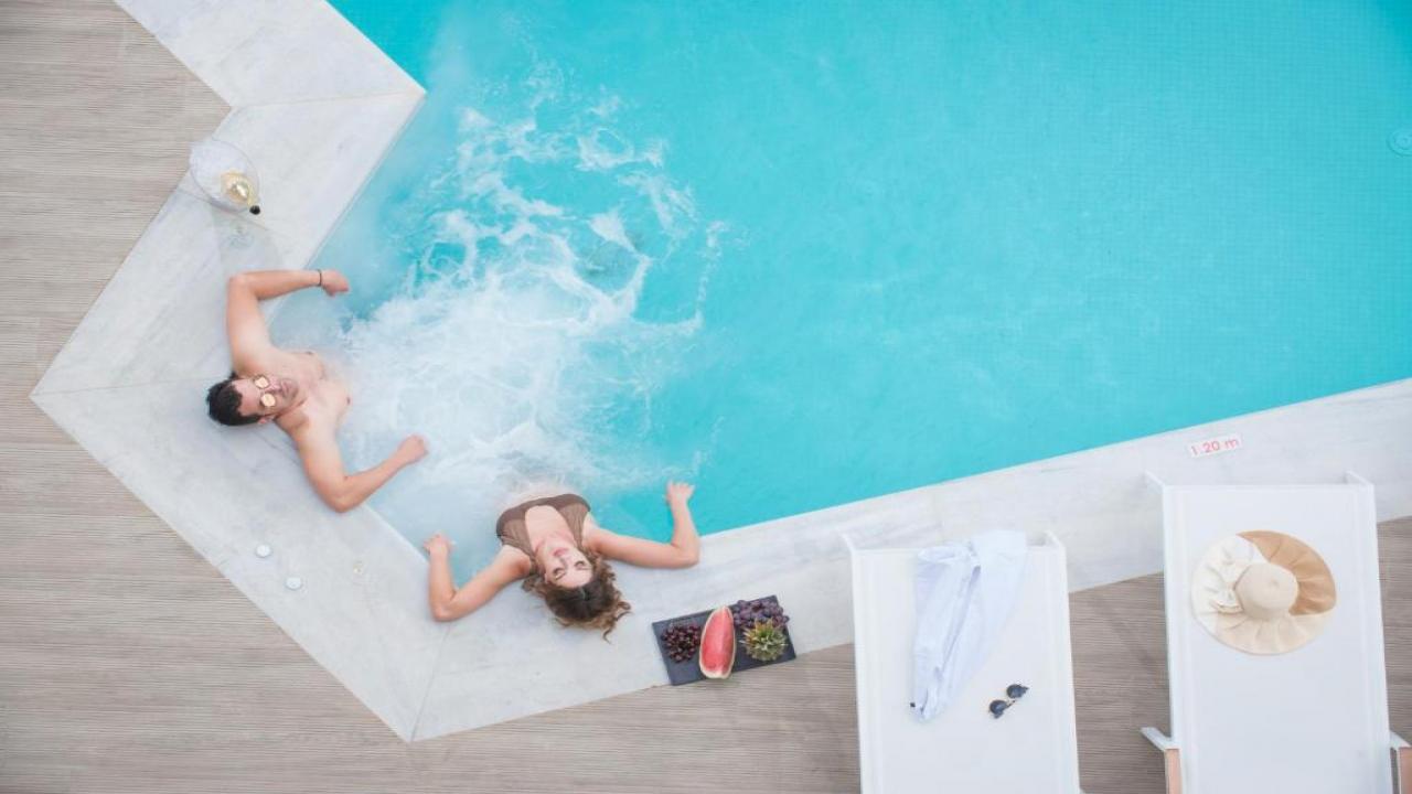 Mari Kristin Beach Hotel